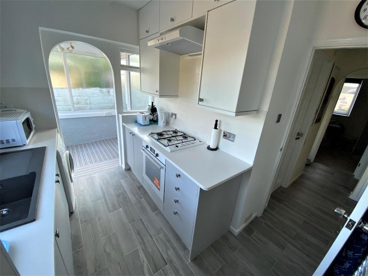 Апартаменты Luxury Suntrap In Private Complex St Leonards Гастингс Экстерьер фото