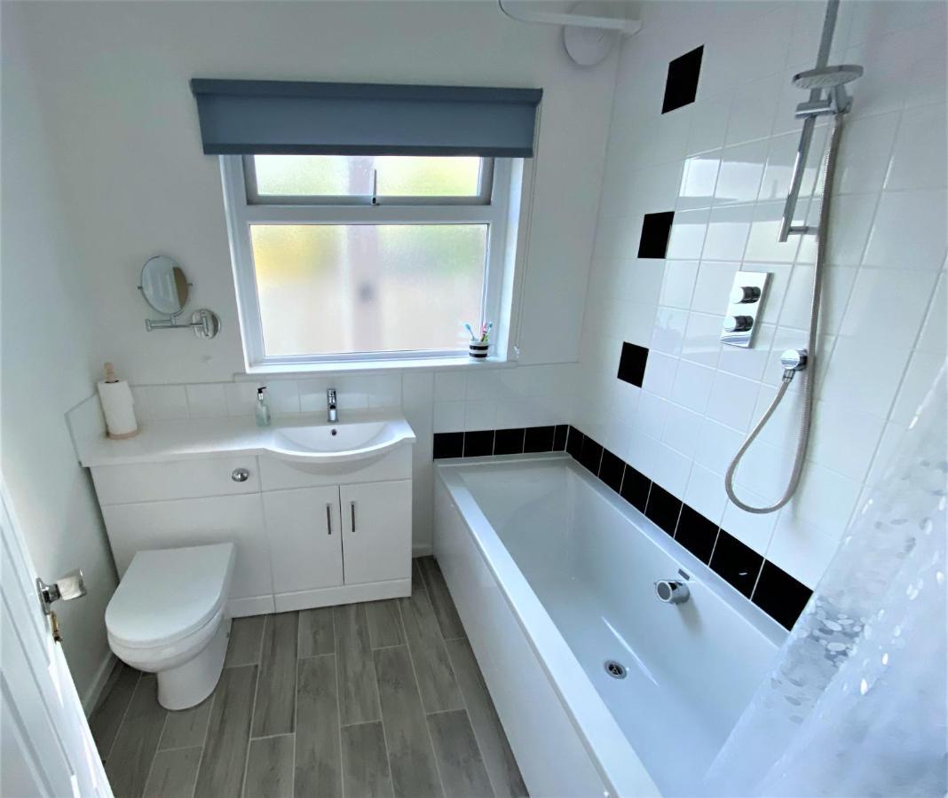 Апартаменты Luxury Suntrap In Private Complex St Leonards Гастингс Экстерьер фото